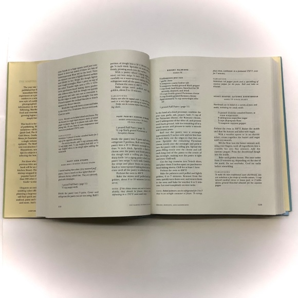 THE MARTHA STEWART Cookbook (Collected Recipes For Everday) - Picture 7 of 8